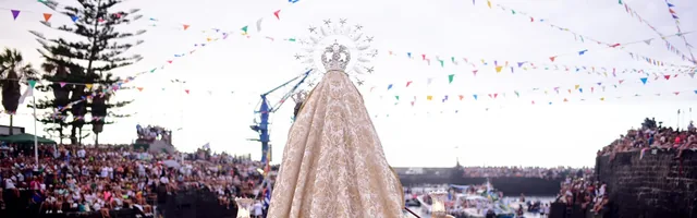 Embarcación de la Virgen del Carmen — Fiestas tradicionales / Romerías en Puerto de la Cruz, Tenerife