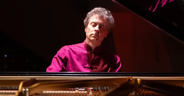 Paul Lewis — Música en Santa Cruz de Tenerife, Tenerife