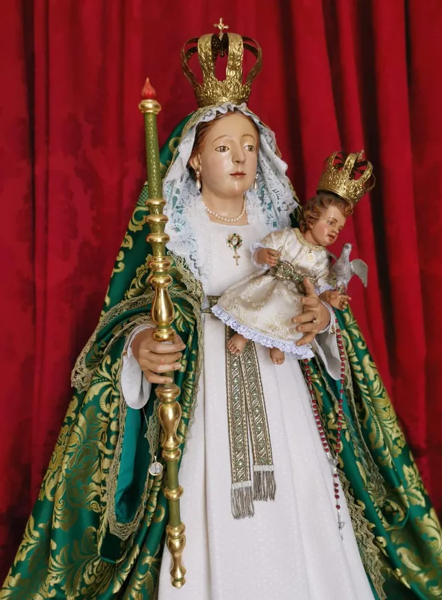 Rezo del Rosario en la Capilla de Cruz de Lucio — Fiestas tradicionales / Romerías en El Sauzal, Tenerife